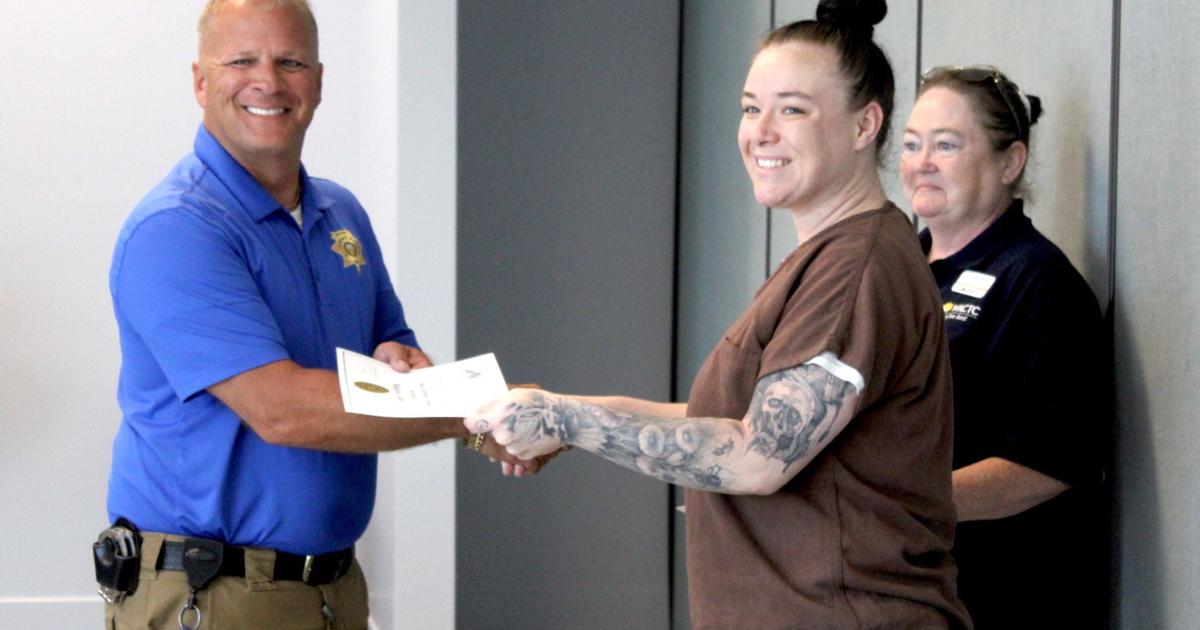 County Inmate Training Inmate training program has first female graduation | News | paducahsun.com