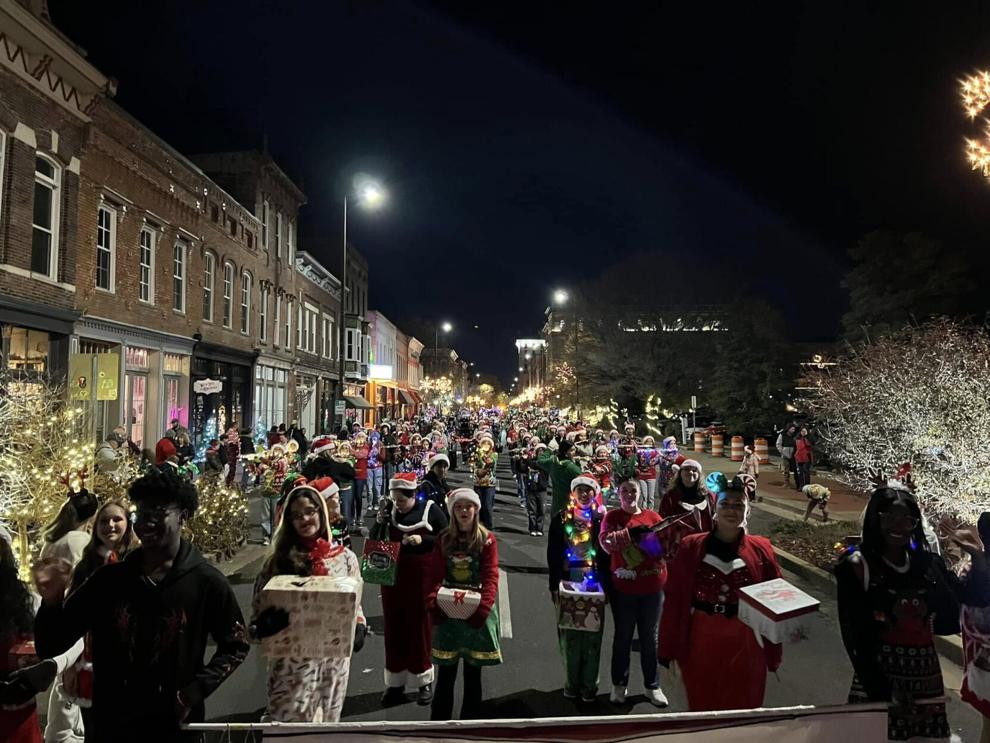 Paducah Christmas Parade, Candy Cane Hunt set for Saturday