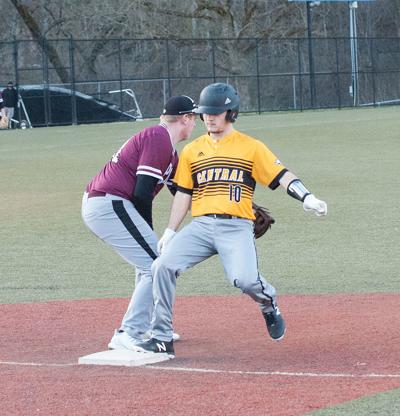 Golden Eagles open season with win over Panthers