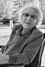 Dorothy Borders paid obit pic.jpg