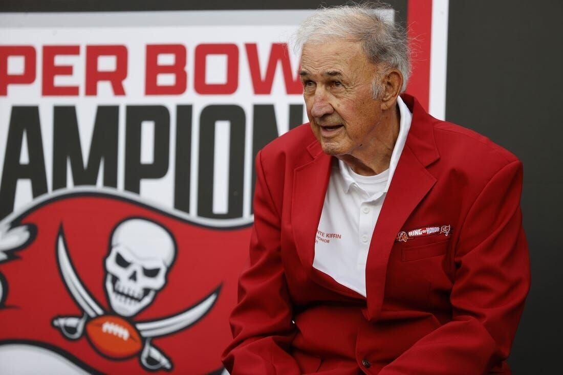 Monte Kiffin, architect of ‘Tampa 2’ Super Bowlwinning defense, dies