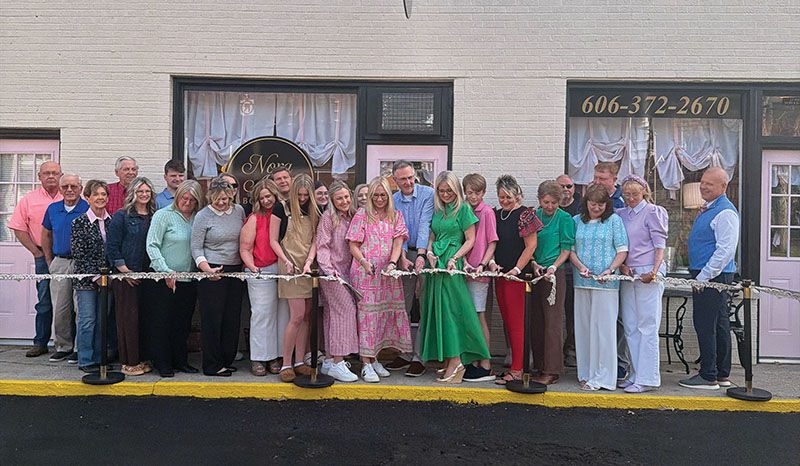 Nora Ann's Boutique marks six months with ribbon-cutting | News |  paintsvilleherald.com