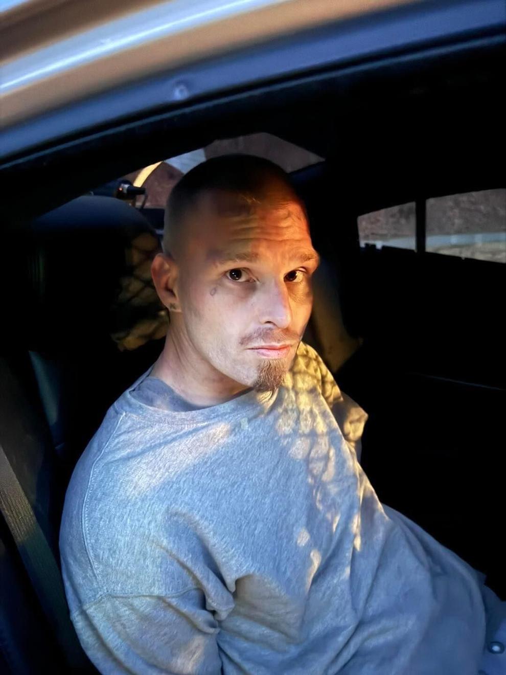 Prestonsburg Police Search still on for Johnson man who escaped Floyd