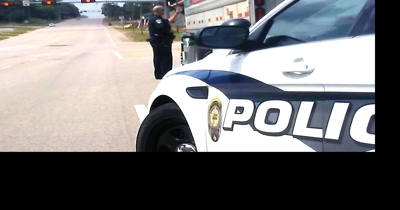 Police crack down on big-rigs through town | News | palestineherald.com