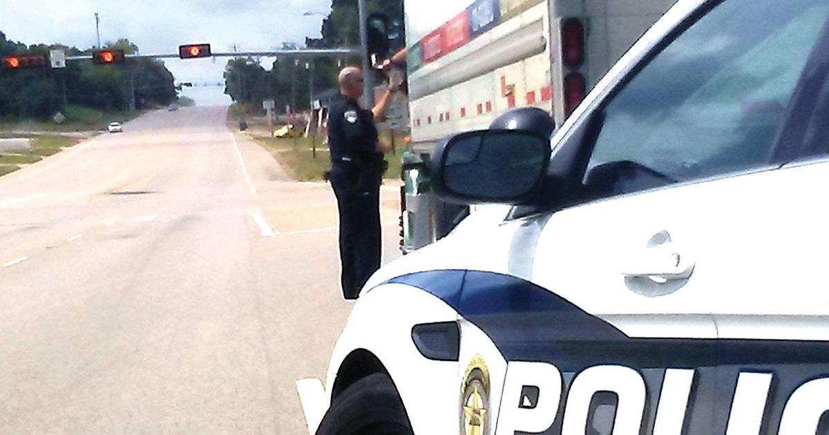 Police crack down on big-rigs through town | News | palestineherald.com