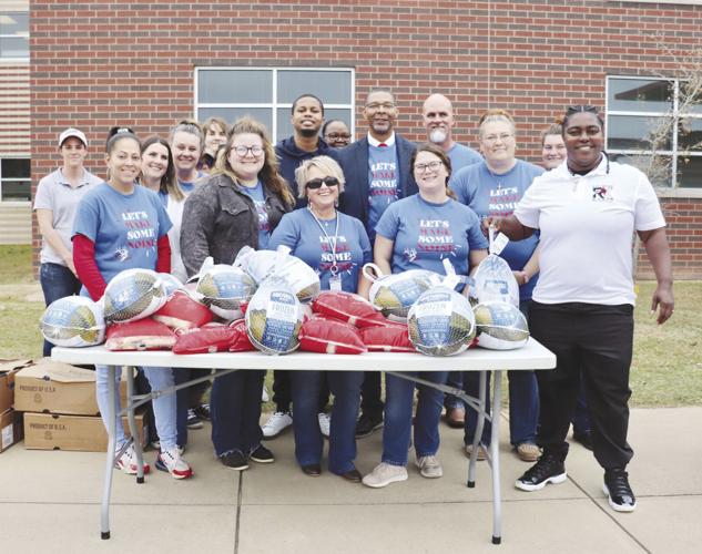 A leg up for Thanksgiving: Elkhart ISD Red Rose Karez feed 200