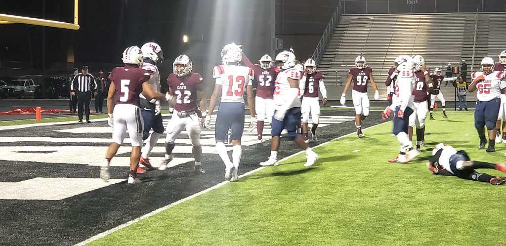 Palestine Advances In Playoffs With 50 20 Romp Over Waxahachie