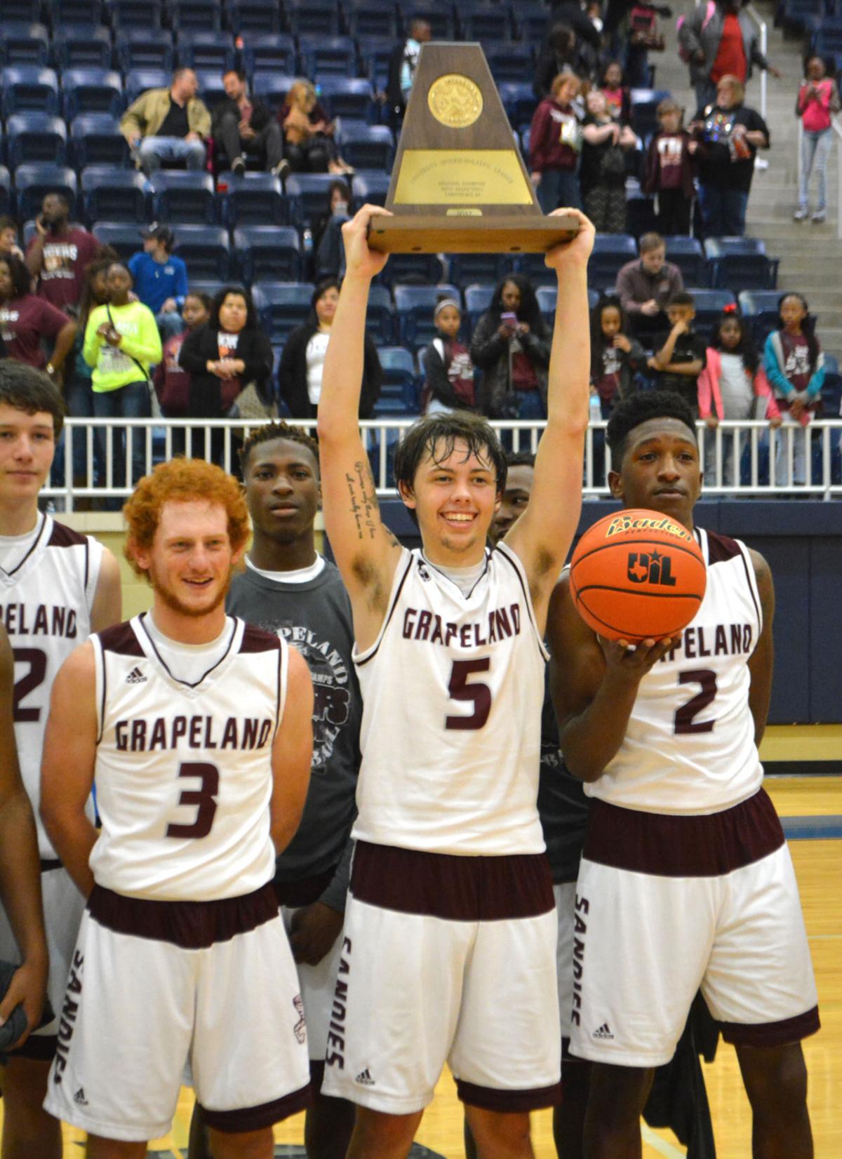 SANDIES HEADING TO SAN ANTONIO Grapeland boys basketball team stuns