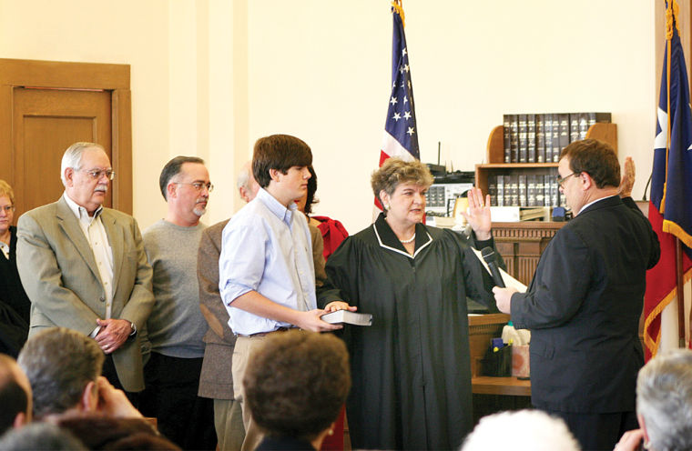 y-in-r judge ray