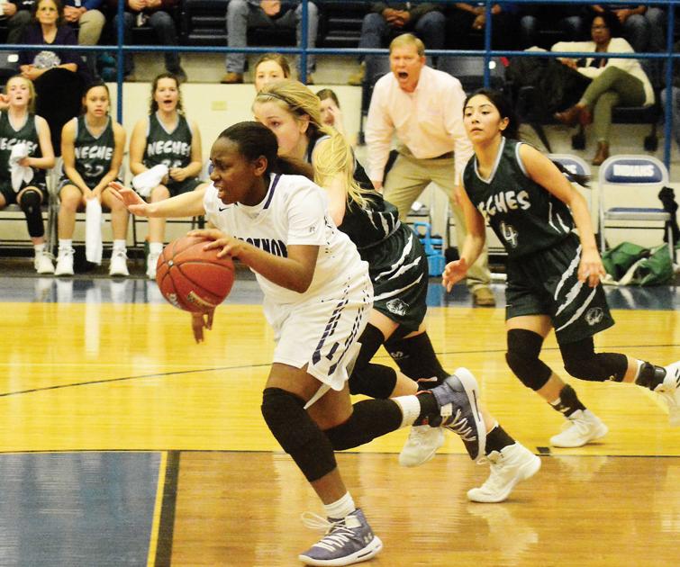 High School Basketball Lady Flyers Jet To Austin With Win Over