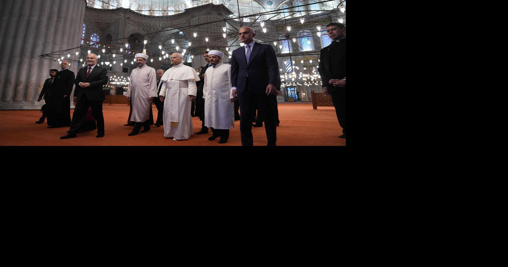 ADDITION APTOPIX Turkey Mideast Pope