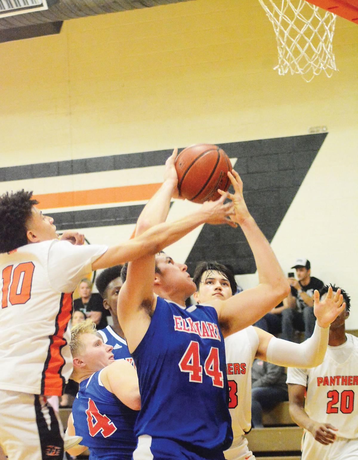 High School Basketball Westwood Boys Nip Elkhart Both Still Have
