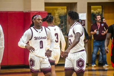 Boys Basketball Roundup: Palestine opens district with 65-48 win over