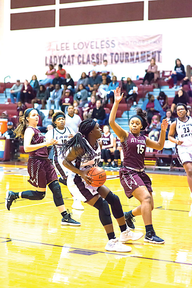 High School Basketball Palestines Mathews Nets 51 In Romp Over Athens 