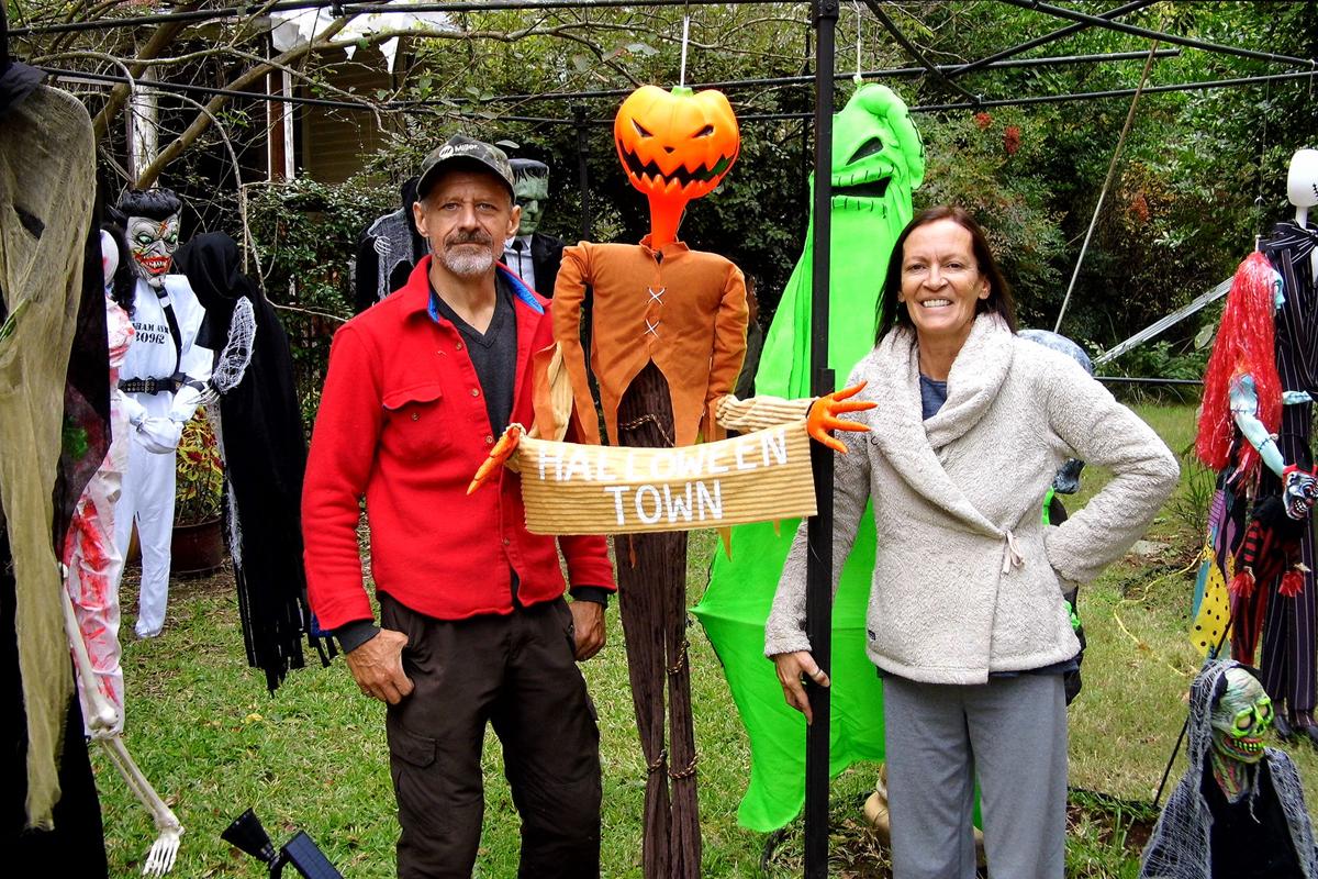 10 28 halloween house 1