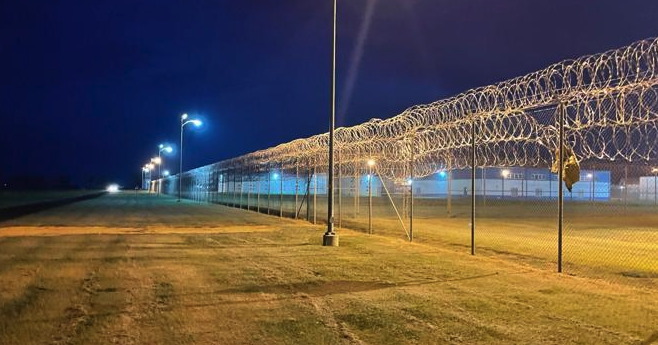 Attempted prison escape thwarted by correctional officer - Vimarsana News