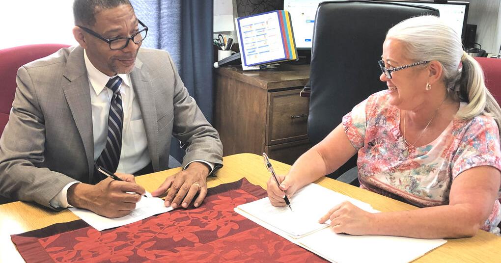 Elkhart ISD Awards 290K In Staff Bonuses News Palestineherald elkhart-isd-awards-290k-in-staff-bonuses-news-palestineherald