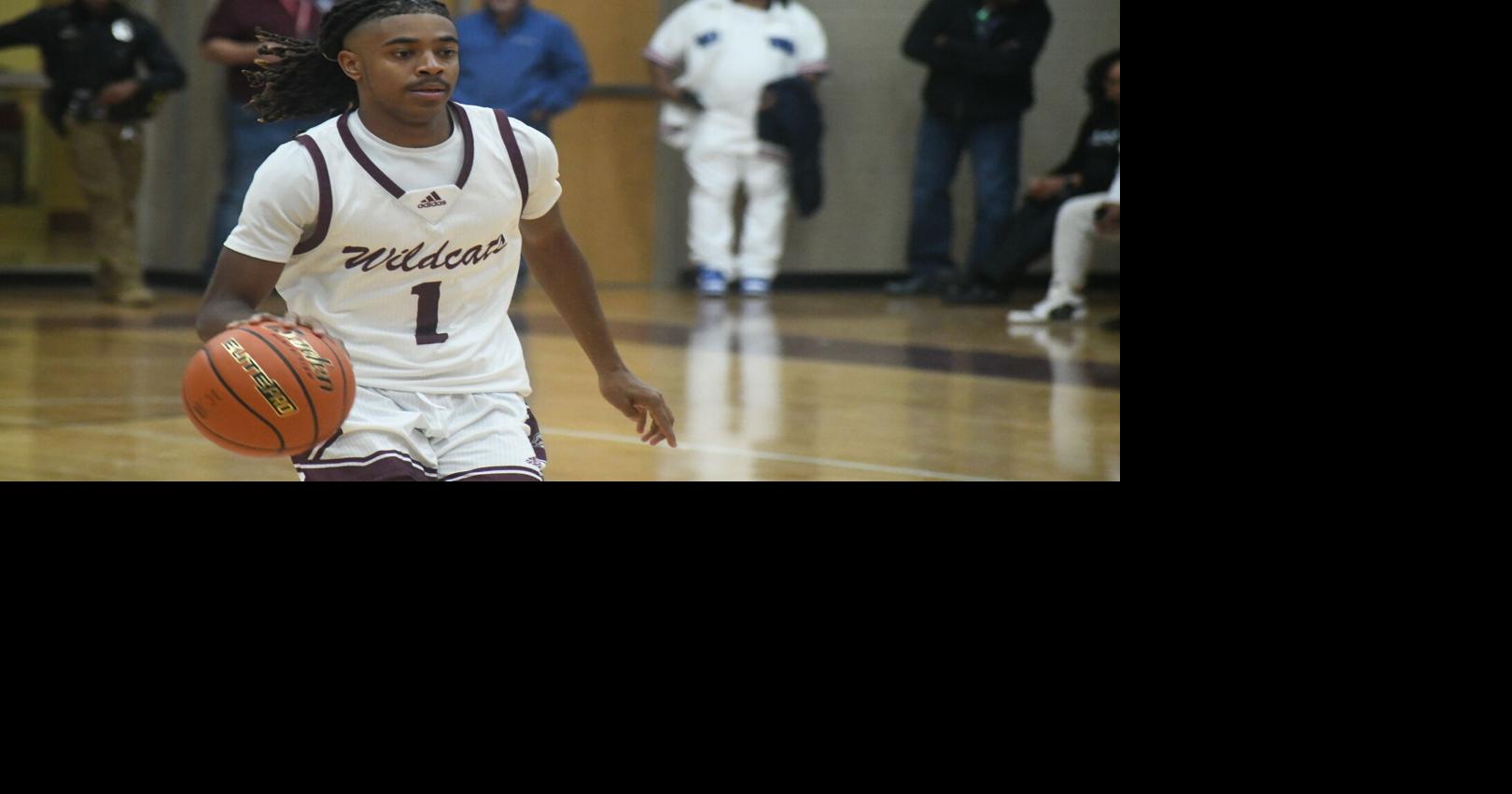 Boys Basketball Roundup: Palestine still undefeated following 68-37 win