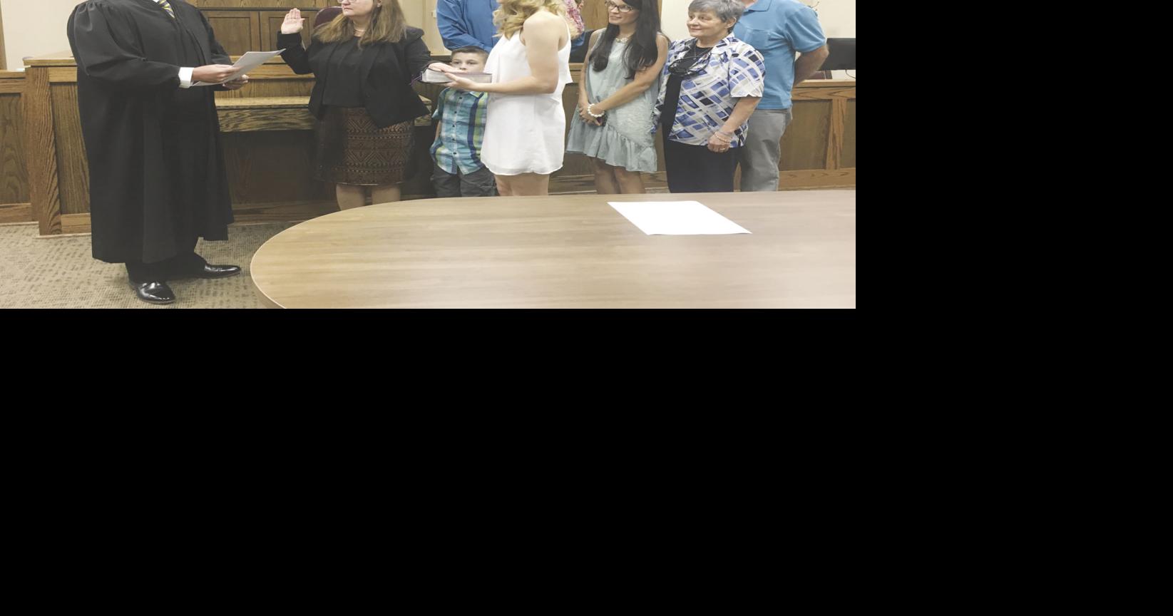 District clerk sworn in | News | palestineherald.com