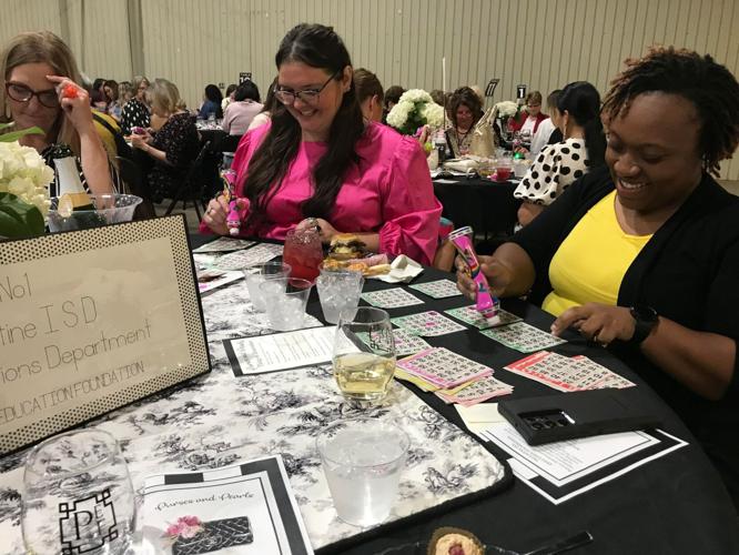 Winning purses, pearls for a great cause News