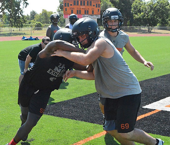 Westwood football players working hard | Sports | palestineherald.com