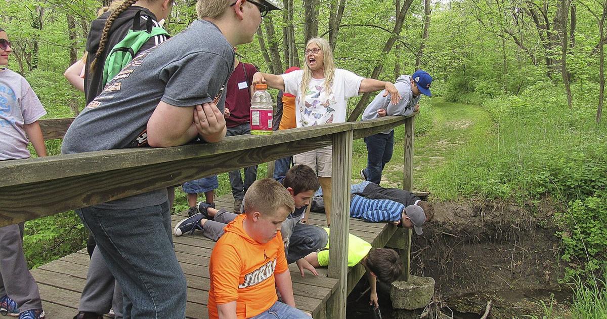 IDNR announces grants for 107 school field trips