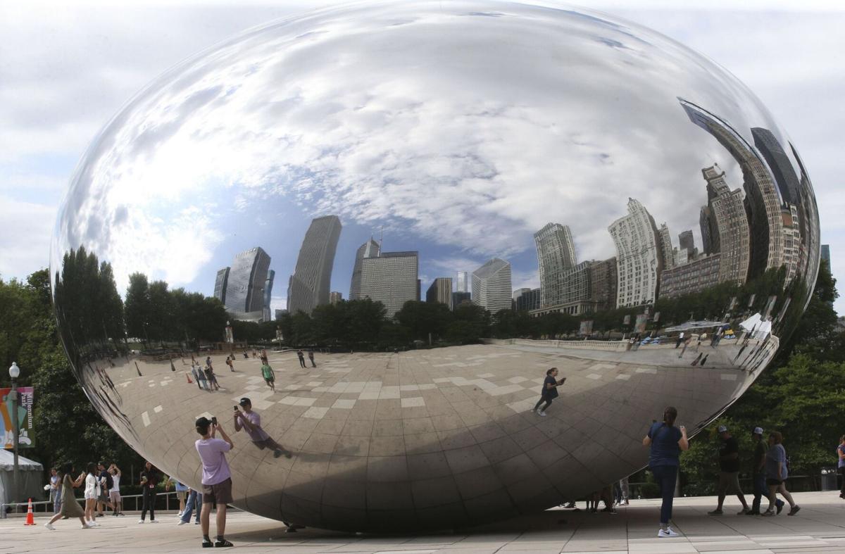 Bean envy? New York City gets smaller version of iconic Chicago sculpture