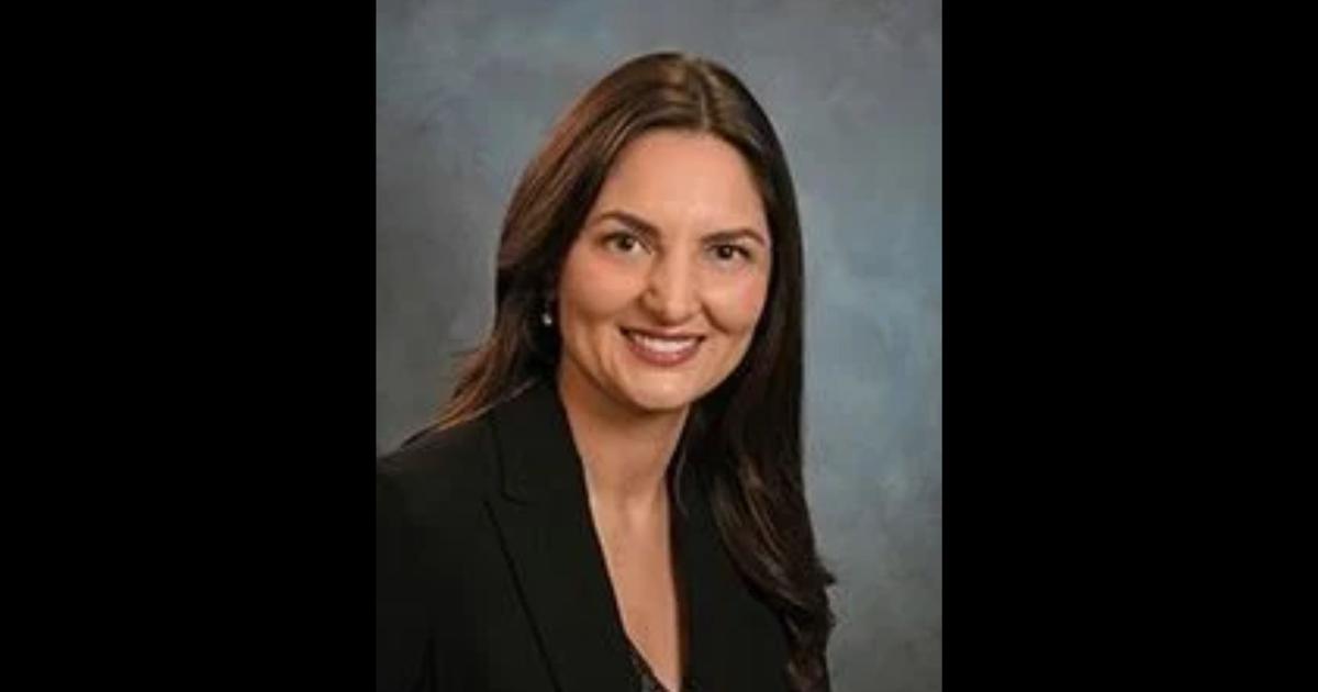 McLean Cty Board member Lyndsay Bloomfield announces resignation