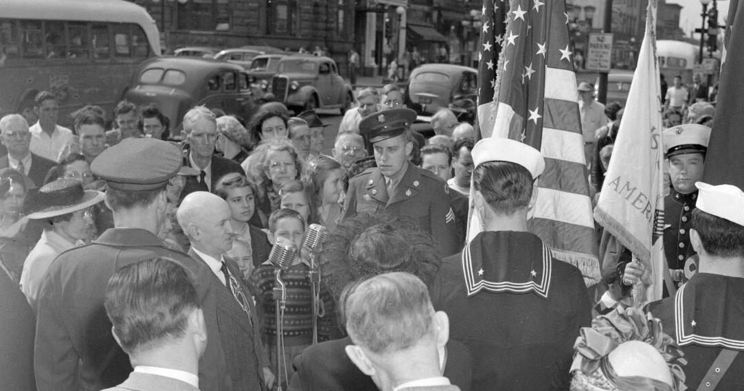 75 years ago: Bloomington Memorial Day ceremonies draw thousands - Vimarsana News