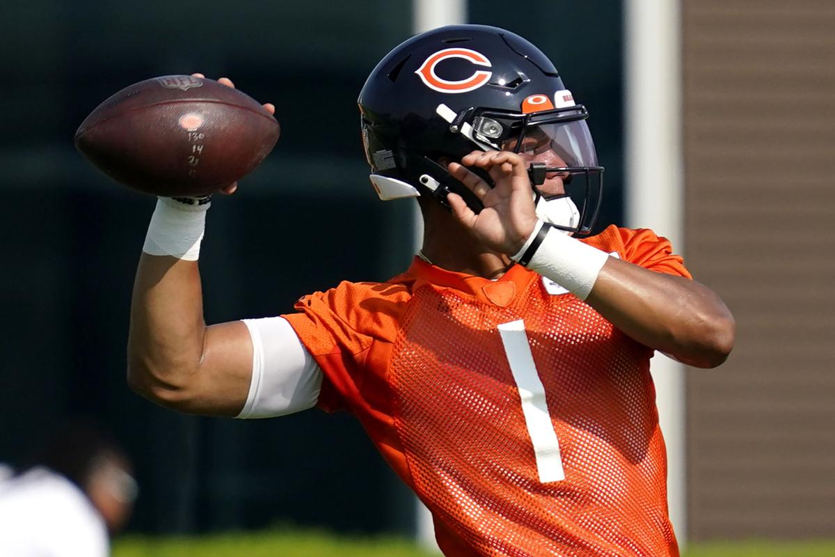 3 things we learned at Chicago Bears practice, including the defense's  spirited use of the 'Takeaway Bucket'