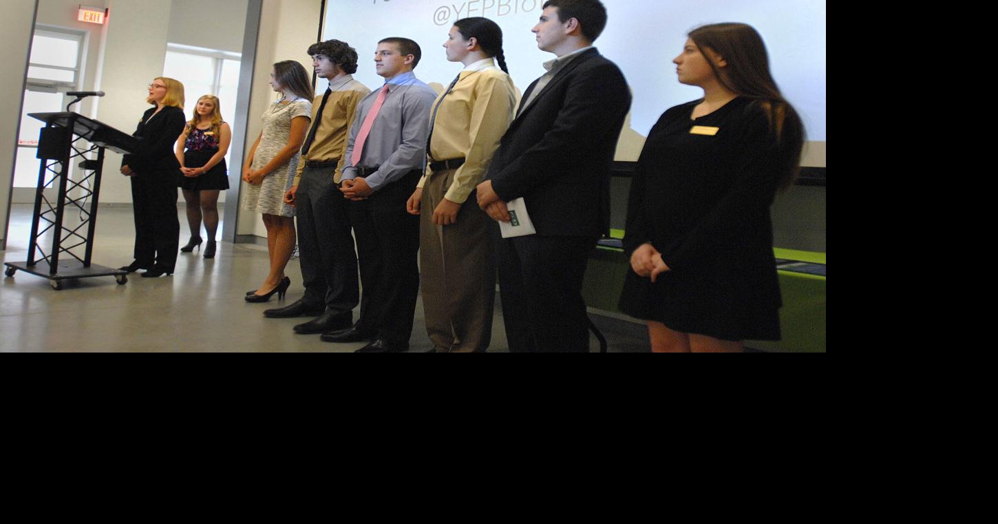 Philanthropy program seeking high school applicants from Central Illinois
