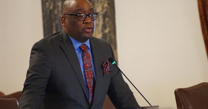 Illinois Senate advances elections bill, measure targeting 'predatory' lending - Vimarsana News