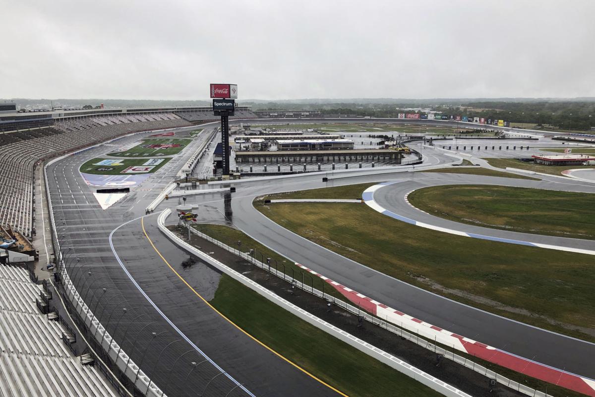 NASCAR Charlotte Disappointed Fans Auto Racing