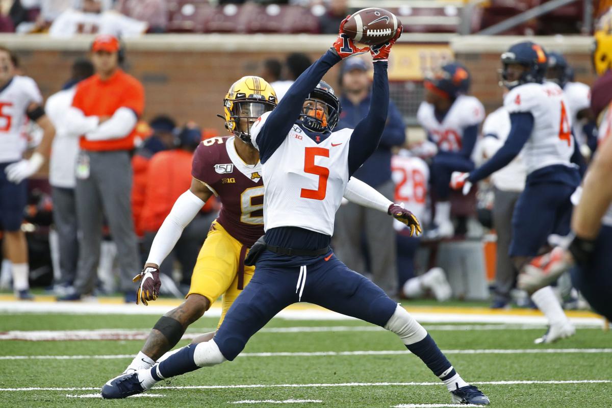 Rodney Smith Gophers Pull Away To Win Over Illini College