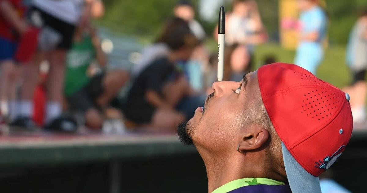 Chicago Snowballs bring baseball 'sportstainment' to Normal
