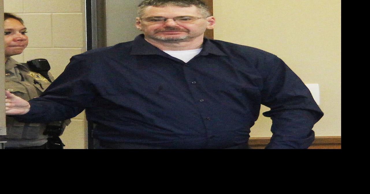 Jury deliberations begin in Cullom triple murder trial