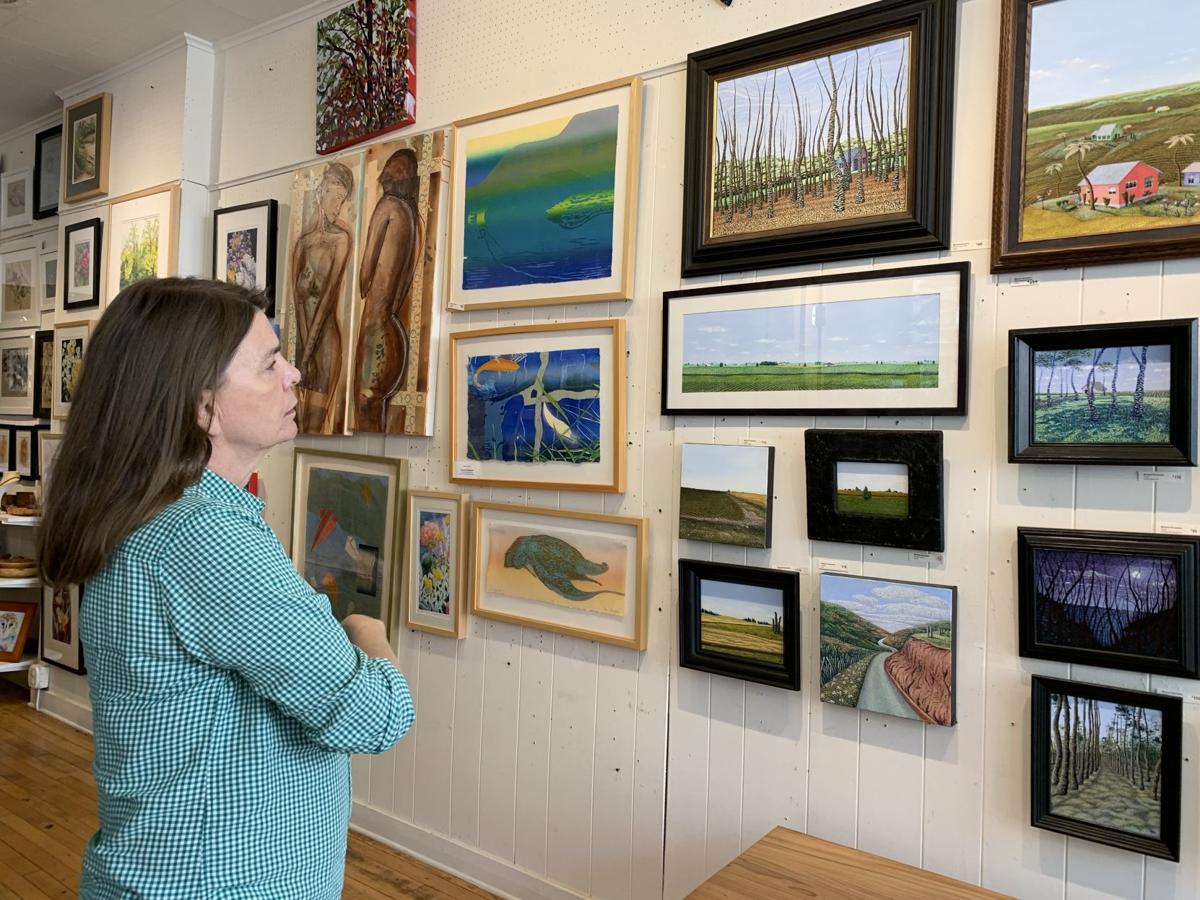 New design business, gallery ownership change in downtown Bloomington