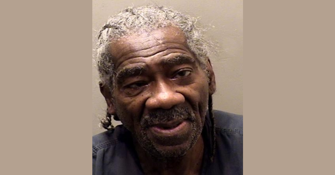 Bloomington man detained in cocaine dealing case