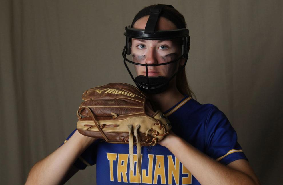 Injury turns focus to protective masks for softball