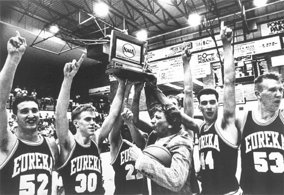 Kindred Eureka College Ceremony To Give Darnall Era A Home At