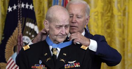 Biden awards Medal of Honor to pilot who saved soldiers in Vietnam firefight Our nation at its very best Biden awards Medal of Honor to pilot who saved soldiers in Vietnam firefight Our nation at its very best