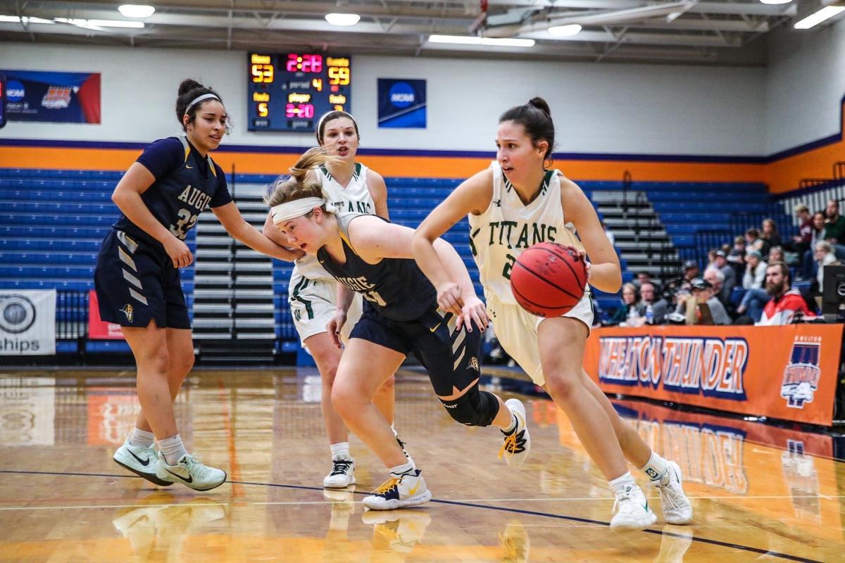 Watch now: Illinois Wesleyan senior basketball player Kendall Sosa eats up the competition ...
