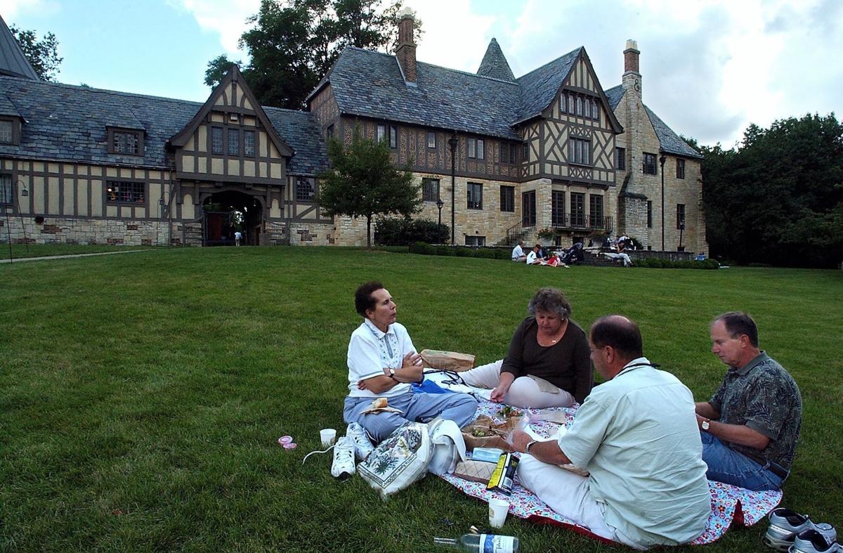Ewing Manor