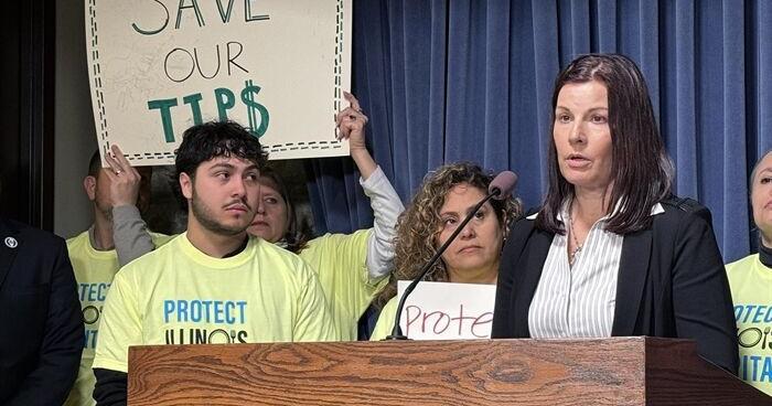 Bill ending Illinois' tipped wage advances, but prospects uncertain amid pushback - Vimarsana News