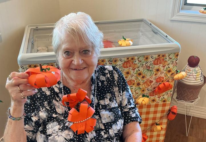 Pumpkin garland