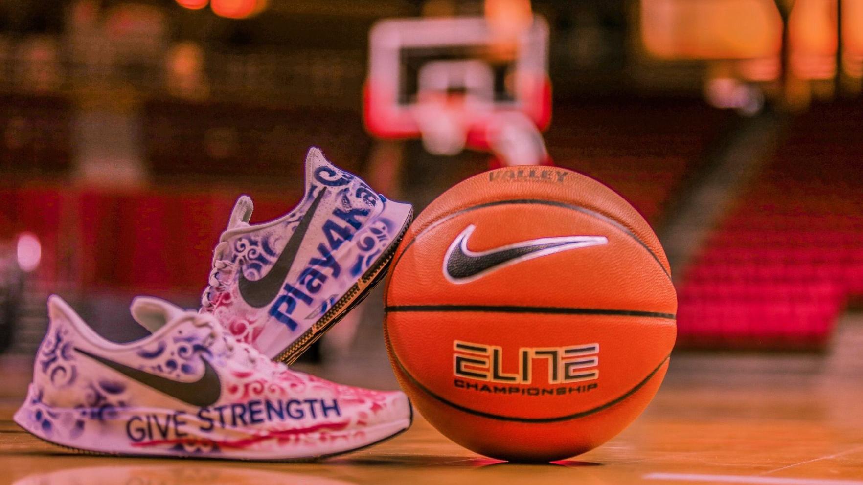 Isu Women Play4kay Against Indiana State Women S College