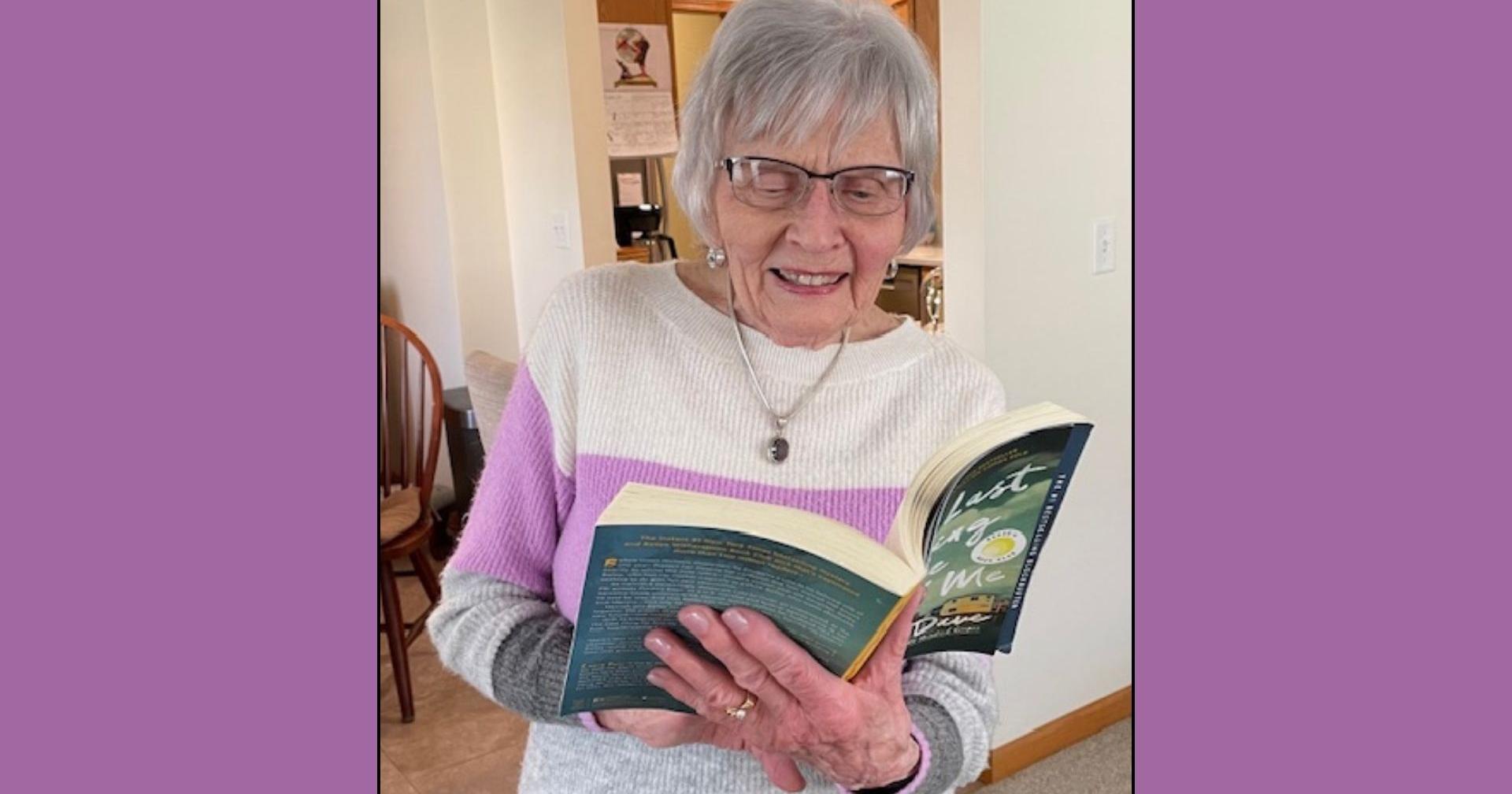Delta Kappa Gamma Society members enjoy book discussion - Vimarsana News