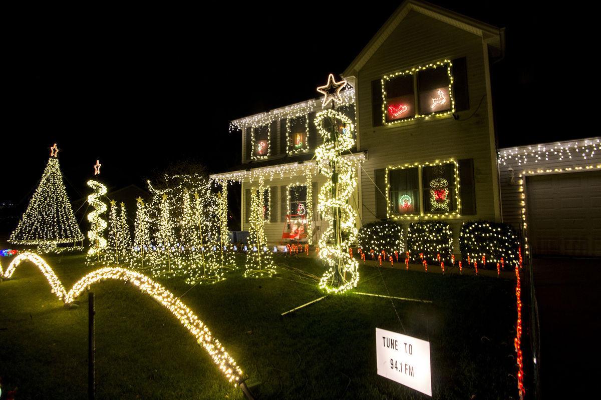 Merry Christmas Holiday light displays in Central Illinois Local News