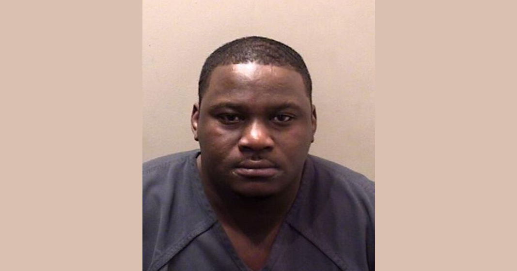 Bloomington man sentenced to 4 years on weapon charge