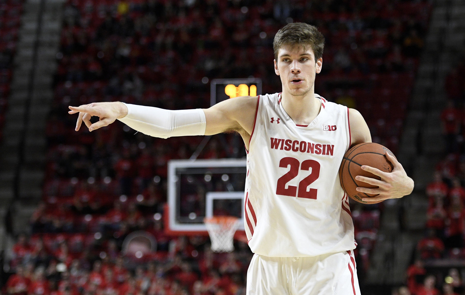 Fancy footwork Big man Ethan Happ paces No. 25 Wisconsin